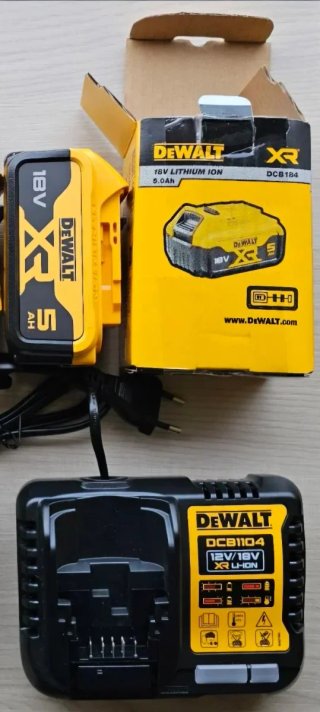 Batteria DeWalt  18V 5Ah + Cherger