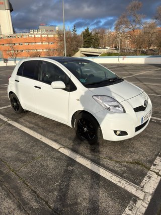 Toyota Yaris 2010