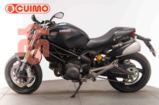 DUCATI MONSTER 696