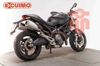 DUCATI MONSTER 696