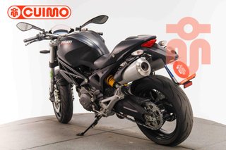 DUCATI MONSTER 696