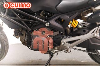 DUCATI MONSTER 696