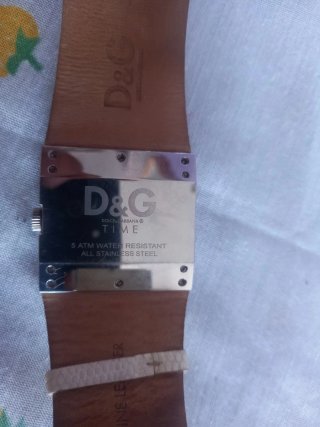 Reloj D&G Beige y Plateado