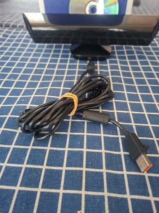 XBOX360 KINECT + JUEGO. ORIGINAL