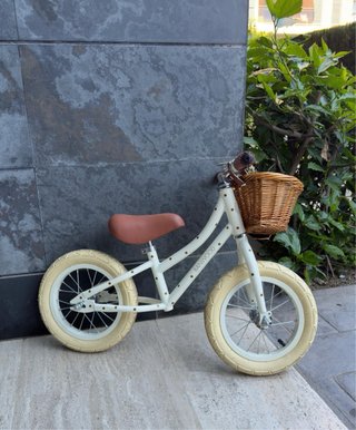 Bicicleta Banwood sin pedales infantil