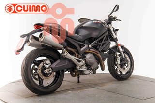DUCATI MONSTER 696