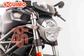 DUCATI MONSTER 696