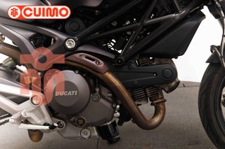 DUCATI MONSTER 696