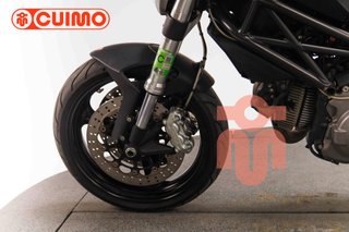 DUCATI MONSTER 696