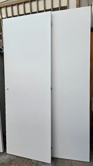 Puertas Blancas