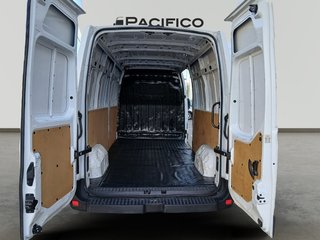 Nissan NV400 Furgon 2.3 dCi 3,5T Optima L3H2 FWD 99 kW (135 CV)