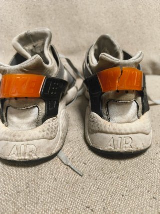Zapatillas Nike Huarache Gris y Naranja