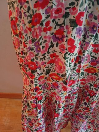 Falda midi flores