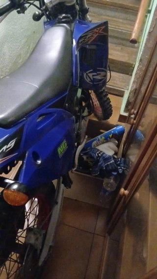 Rieju Enduro Azul y Blanca