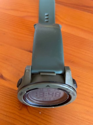 Reloj deportivo militar verde