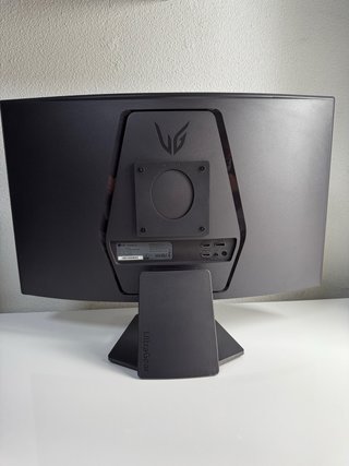Monitor LG 27” QHD Curvo 180hz 1ms