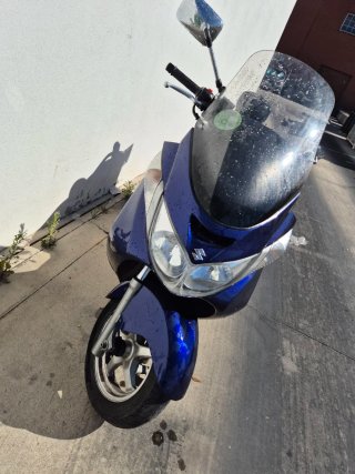 Suzuki Burgman AN250 Maxi Scooter Azul
