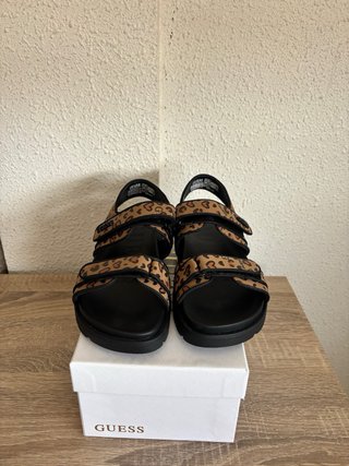 Sandalias Guess Animal Print