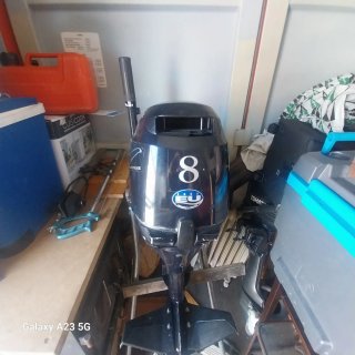 Motor fueraborda Tohatsu MSF8CV 4 tiempos eje cort