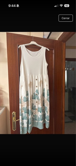 Vestido blanco con estampado floral