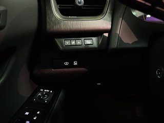Lexus UX 2.0 250h Luxury 4WD