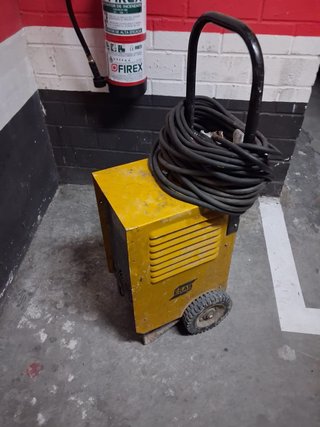Máquina de soldar ESAB