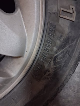 4 Ruedas Completas con Llantas de Aluminio