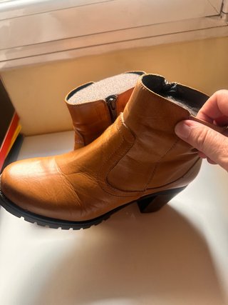 Botines Bugatti Marrón Camel