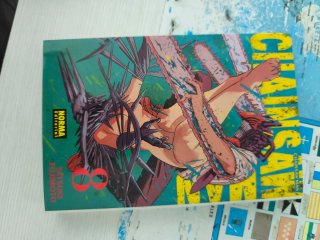 Mangas de Chainsaw Man y Tokyo Ghoul.