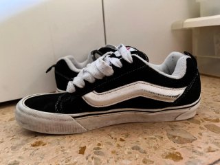 Zapatillas Vans Negras y Blancas old skool