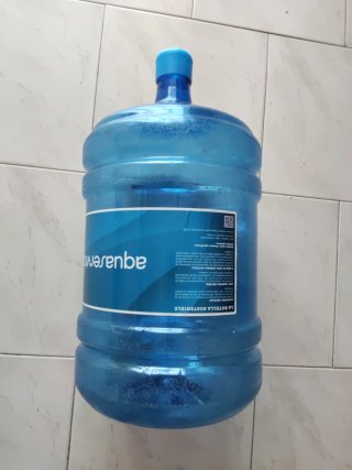 2 Garrafas de agua 20L azules
