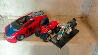 Lote 3 Juguetes Spiderman: Coche, Quad, Moto