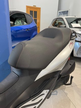 PIAGGIO MP3 300 SPORT