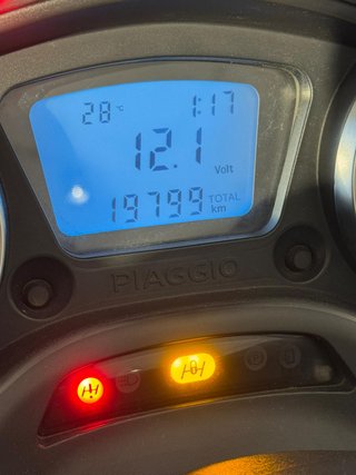 PIAGGIO MP3 300 SPORT