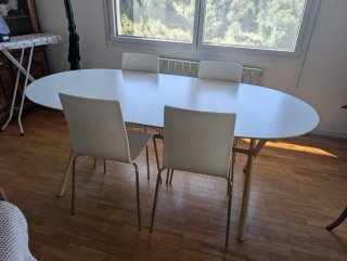 Mesa comedor y 4 sillas
