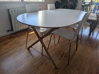 Mesa comedor y 4 sillas