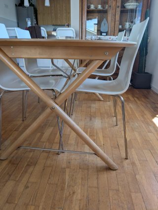 Mesa comedor y 4 sillas
