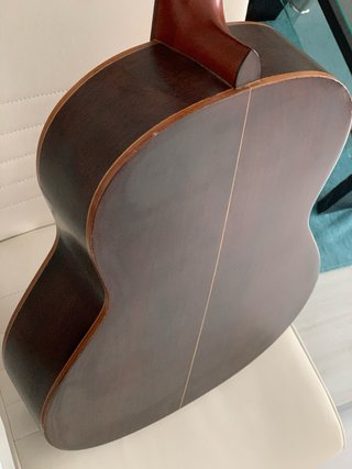 Guitarra Admira Irene + funda y cuerdas nuevas