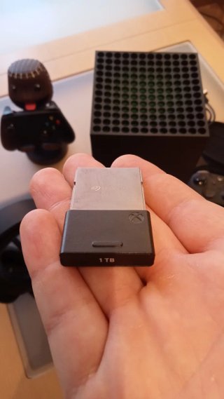 Xbox Series X + 1TB SSD + Mandos + Cascos