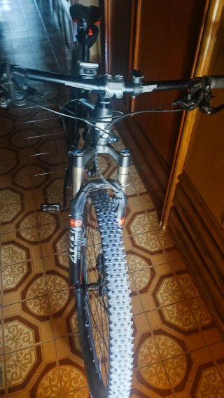 Bicicleta de Montaña CUBE