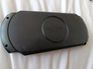 Consola PSP Negra + 7 Juegos UMD + tarjeta memoria