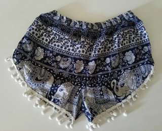Shorts con estampado de elefantes y pompones