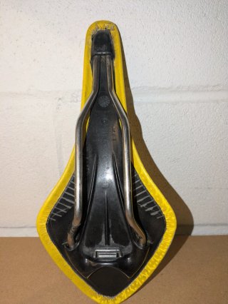 Sillín Fizik Amarillo