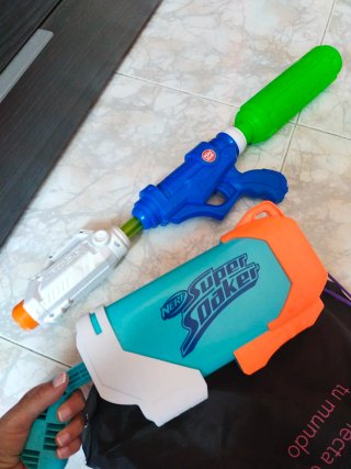 Lote Juguetes Verano: Pistolas Agua, Camión...