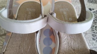 Sandalias Niña Andanines Blancas y Doradas