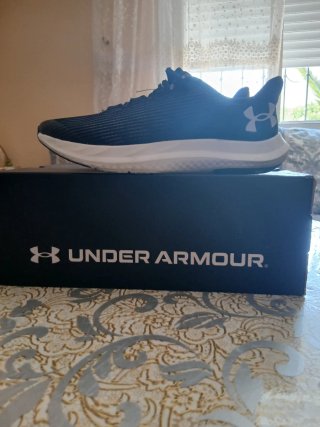 Zapatillas Under Armour UA BGS Speed Swift 36