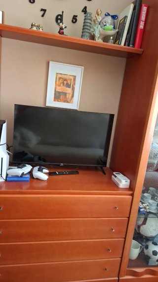 Mueble de comedor madera y cristal