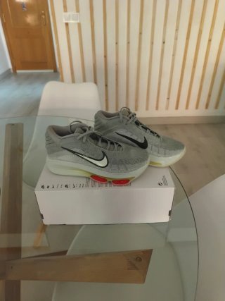 Nike Air Zoom GT Hustle 3