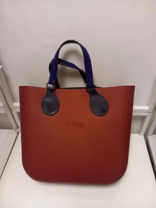 Borsa O bag Bordeaux