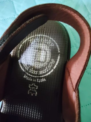 Sandalias de hombre marrones ,de piel